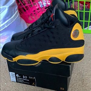 JORDAN 13s TAKING OFFERS COMES W BOX